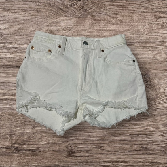 Levi's White Jean Shorts Distressed Raw-Edge - Picture 1 of 12